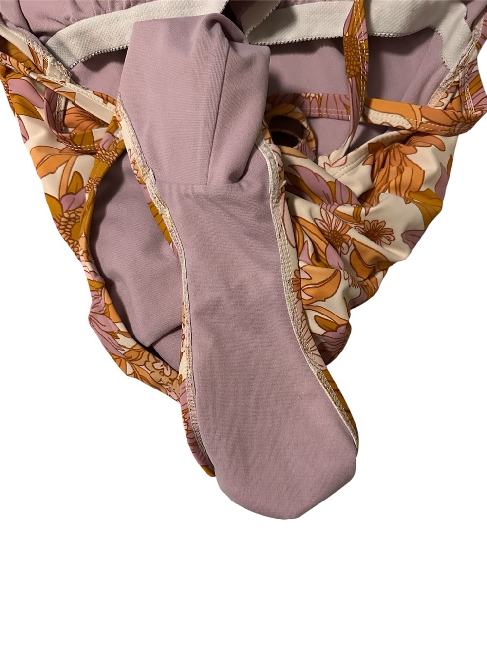 Kona Sol Light Mauve one piece swimsuit. Size Large - Picture 6 of 11